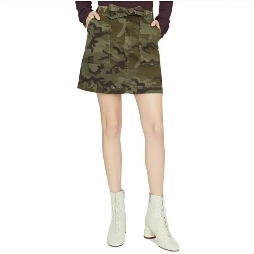 Sanctuary Emerson Camo-Print Mini Skirt sz Sm = 28" waist